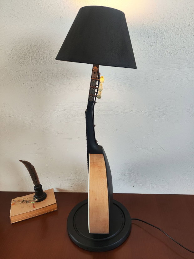 Lampa/veioza-Mandolina