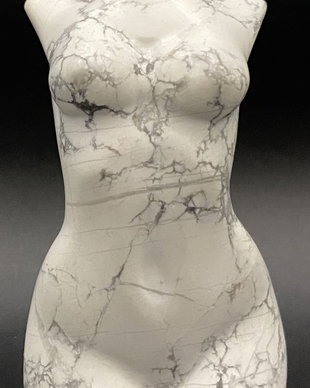 Howlit - Sculptura nud