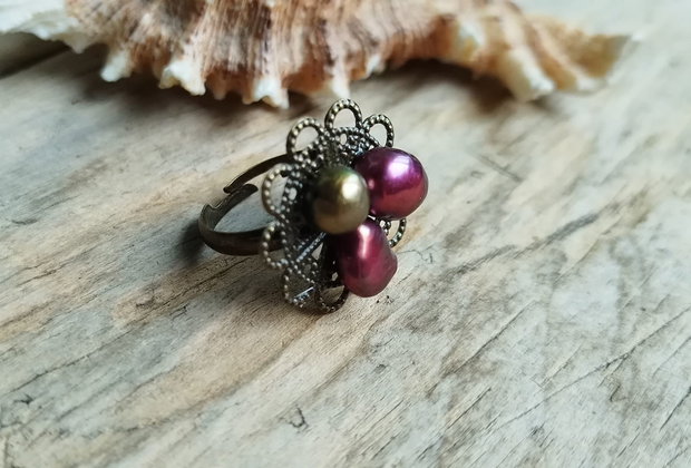 Inel delicat, bronz dantelat cu perle de cultura - inel romantic