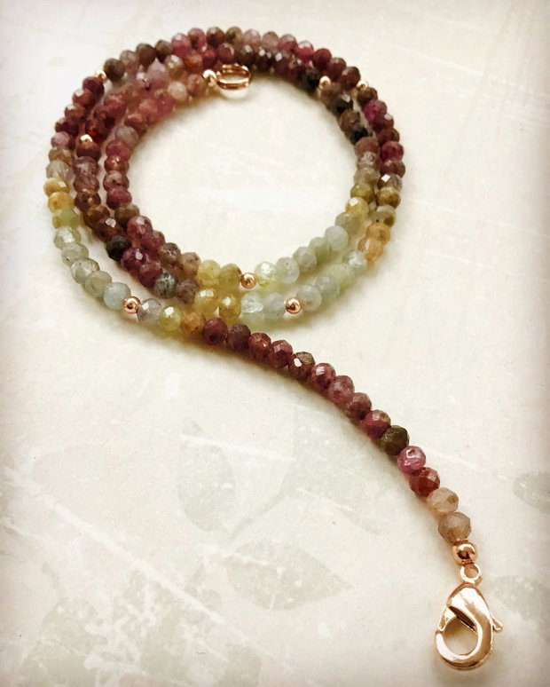 Colier CHOKER mix Rubin natural nevopsit