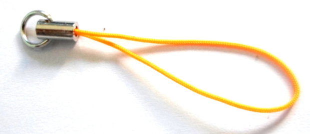 Breloc snur nylon portocaliu cu accesorii argintiu