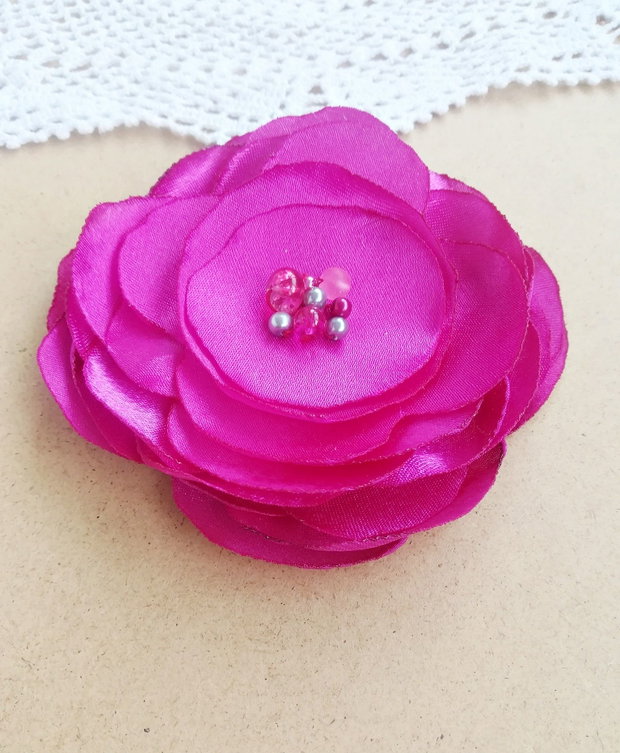 brosa floare ciclam cu cristale  10 cm