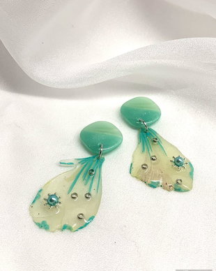 cercei handmade unicat din rasina si flori naturale 00085
