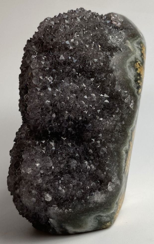 Ametist Negru - geoda de piatra semipretioasa