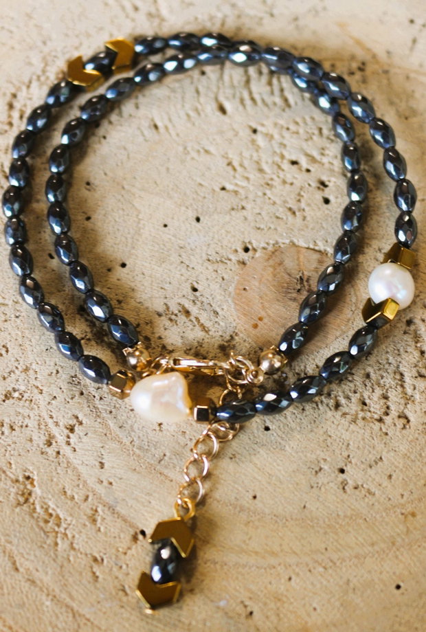 Colier(choker) din hematit si perle de cultura/colier talisman