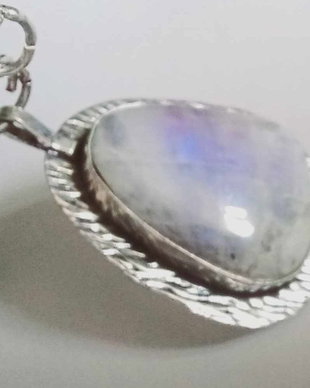 Piatra Lunii Kristal