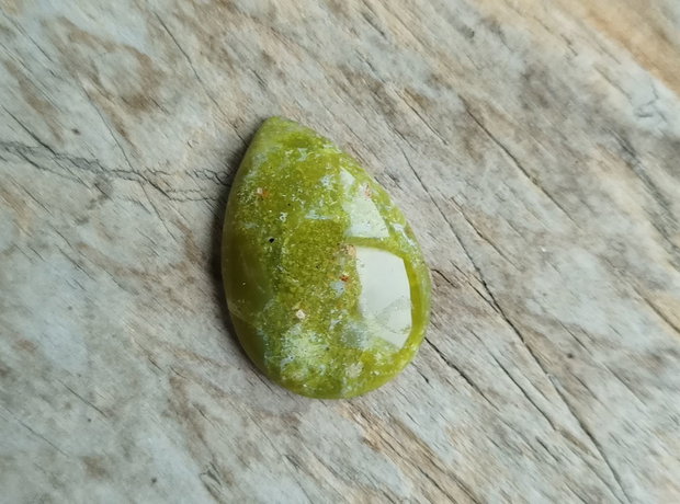 Cabochon opal verde, 28x19 mm