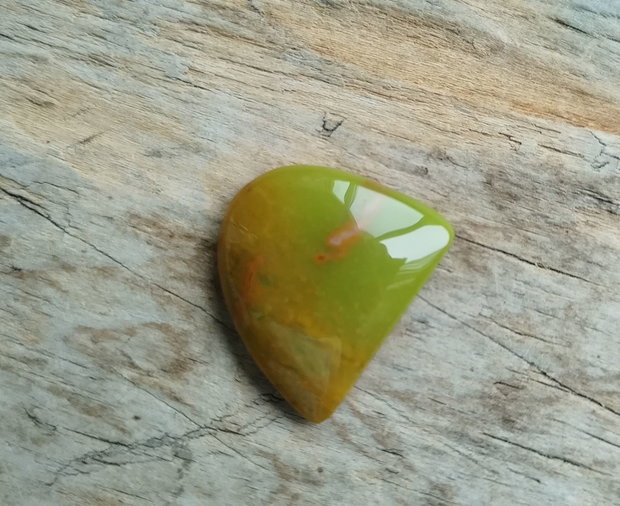 Cabochon opal verde, 25x22 mm