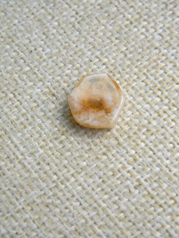 Caboson citrin (C32B)