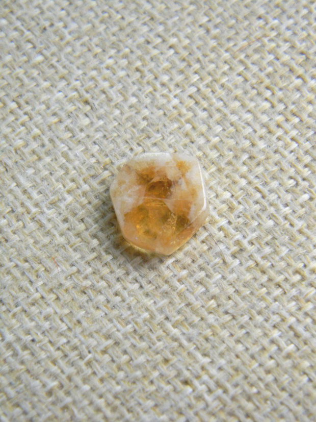 Caboson citrin (C32B)