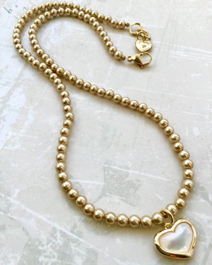 Colier CHOKER perle de Mallorca aurii & inima sidef natural