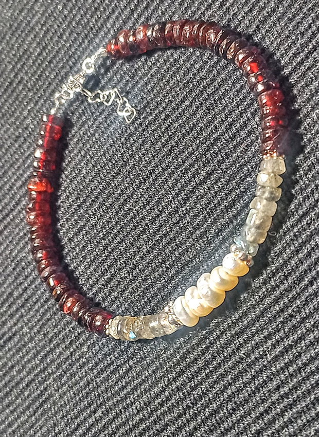 Bratara argint perle naturale de cultura labradorit granat disc heishi minimalist boho chic trendy
