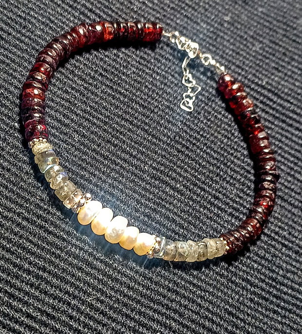Bratara argint perle naturale de cultura labradorit granat disc heishi minimalist boho chic trendy