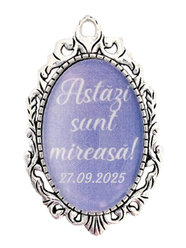 Brosa personalizata astazi sunt mireasa