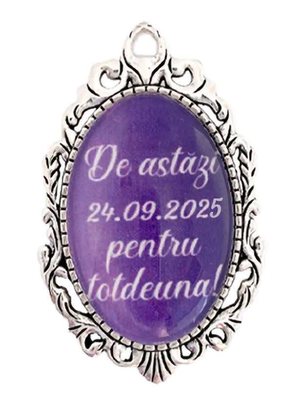 Brosa personalizata de astazi pentru totdeauna