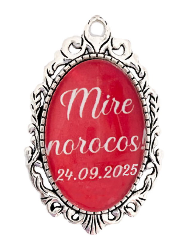 Cocarda brosa mire norocos