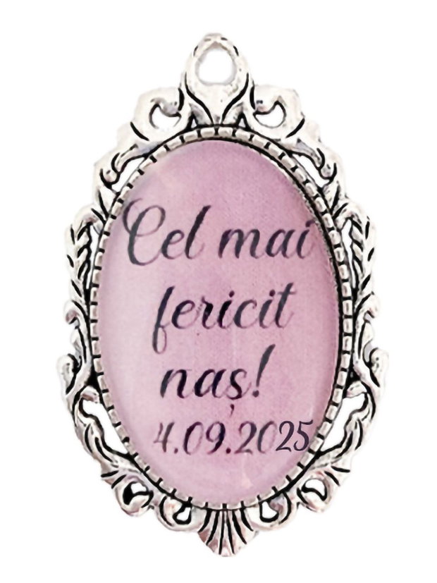 Cocarda brosa cel mai fericit nas