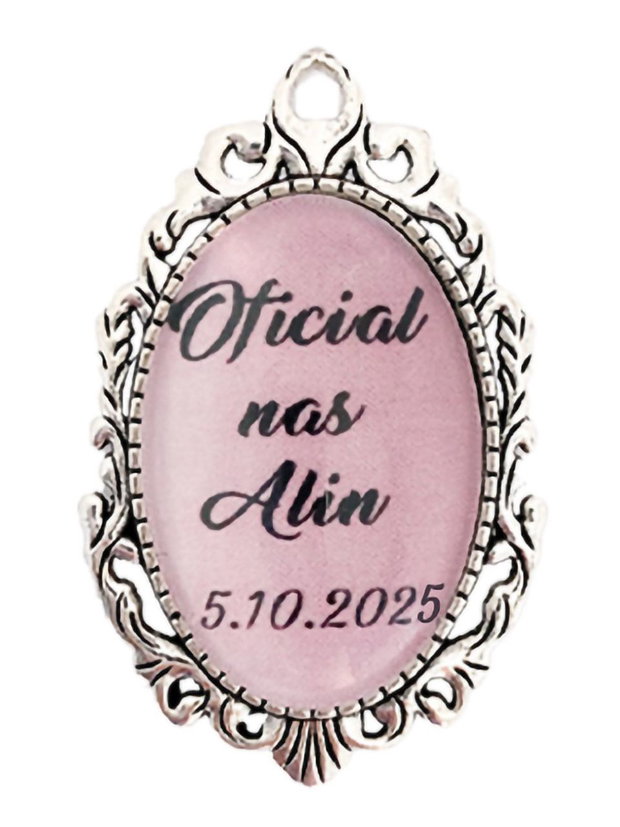 Cocarda brosa oficial nas