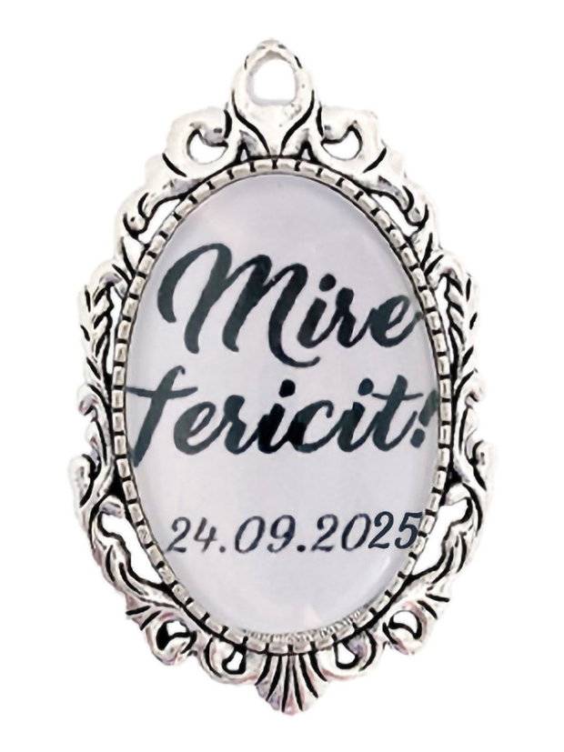 Cocarda brosa mire fericit