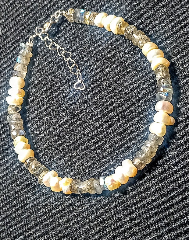 Bratara argint labradorit perle naturale de cultura minimalista boho chic trendy cadou