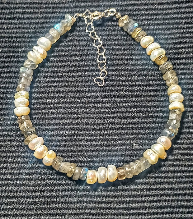 Bratara argint labradorit perle naturale de cultura minimalista boho chic trendy cadou