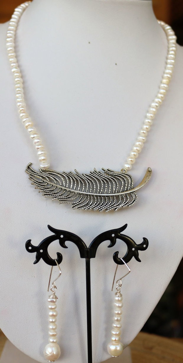 Set handmade colier si cercei din perle de cultura
