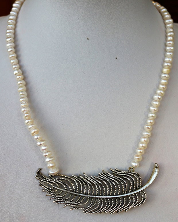 Set handmade colier si cercei din perle de cultura