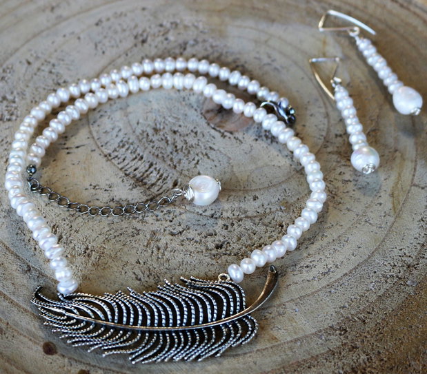 Set handmade colier si cercei din perle de cultura