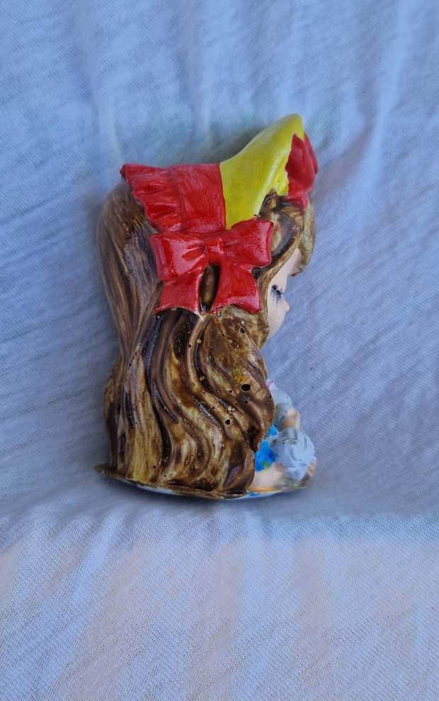 Minighiveci fetita cu pisica