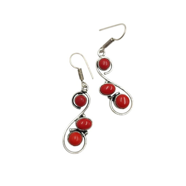 Cercei metalici design spiralat cu coral rosu, 4471