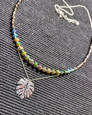 Colier argint opal de foc etiopian verde spinel grafitat charm frunza monstera lant argint minimalist boho chic trendy cadou - Transport gratuit