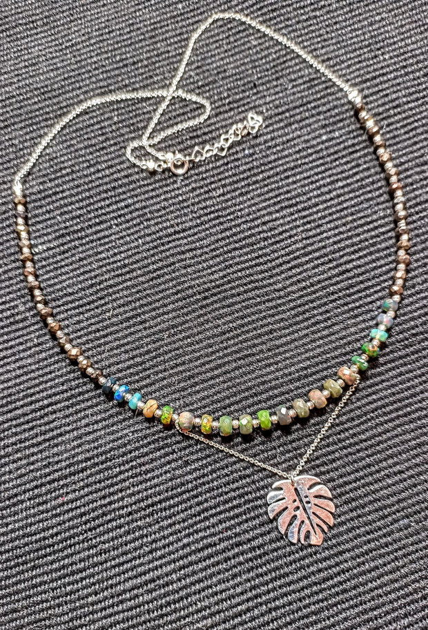 Colier argint opal de foc etiopian verde spinel grafitat charm frunza monstera lant argint minimalist boho chic trendy cadou - Transport gratuit