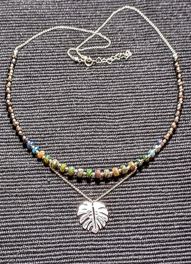 Colier argint opal de foc etiopian verde spinel grafitat charm frunza monstera lant argint minimalist boho chic trendy cadou - Transport gratuit
