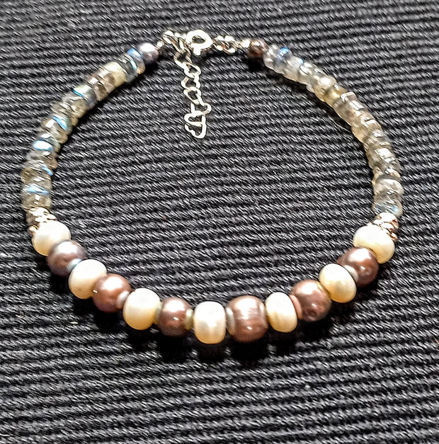 Bratara argint perle naturale de cultura labradorit boho chic trendy cadou