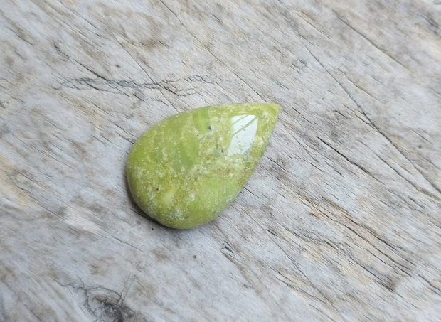 Cabochon opal verde, 28x19 mm