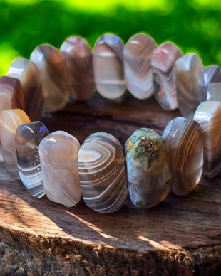 Bratara elastica din agate Botswana