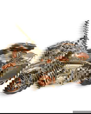 Model motocicleta cu atas