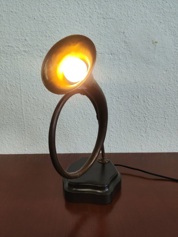 Veioză/lampa-Trompeta