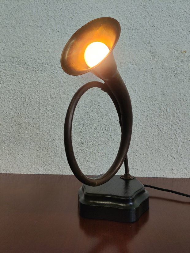 Veioză/lampa-Trompeta