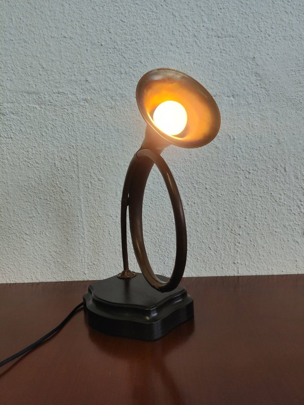 Veioză/lampa-Trompeta