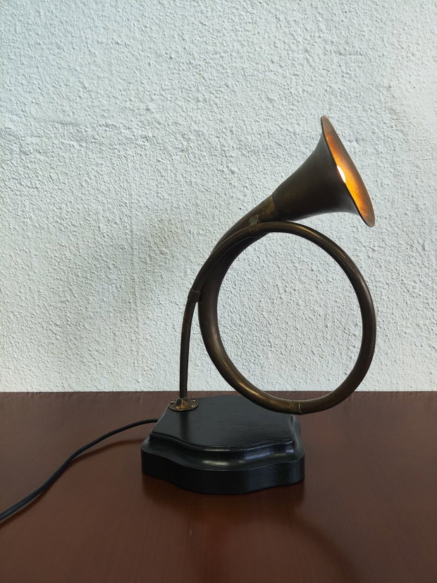 Veioză/lampa-Trompeta