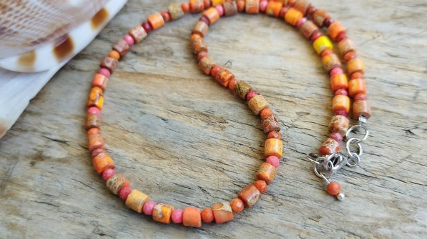 Choker cu jasp, coral fatetat, argint