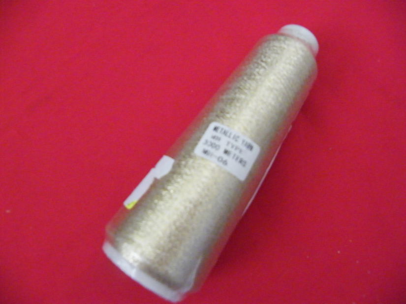 Fir lurex auriu