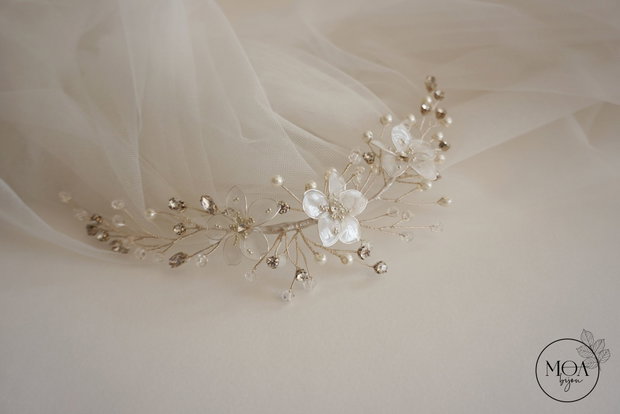 Antonia - Agrafa/accesoriu de par cu flori si cristale