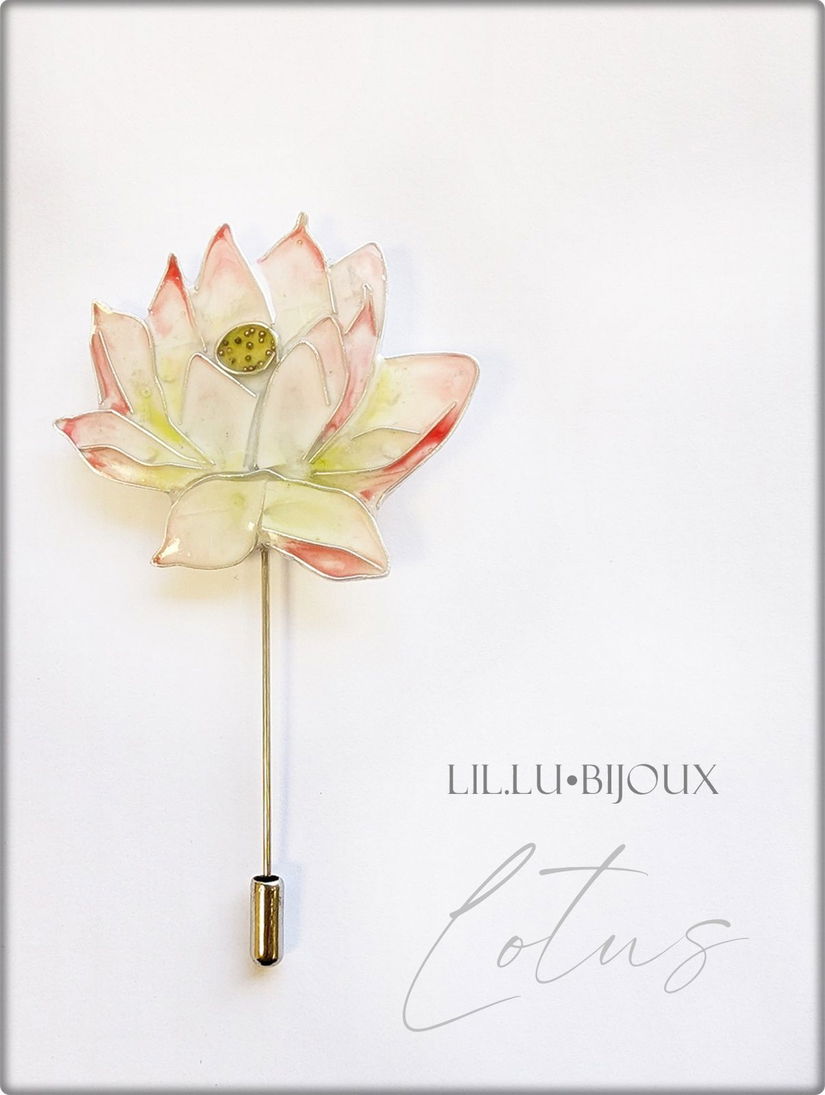 Broșa lotus