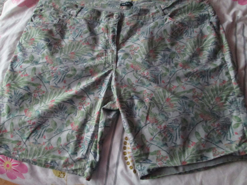pantaloni scurti dame 58/60