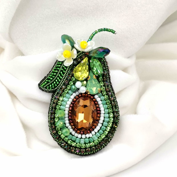 Broșa Avocado  Exotic și chic