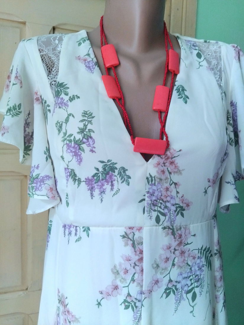 Rochie Asos cu insertii de dantela