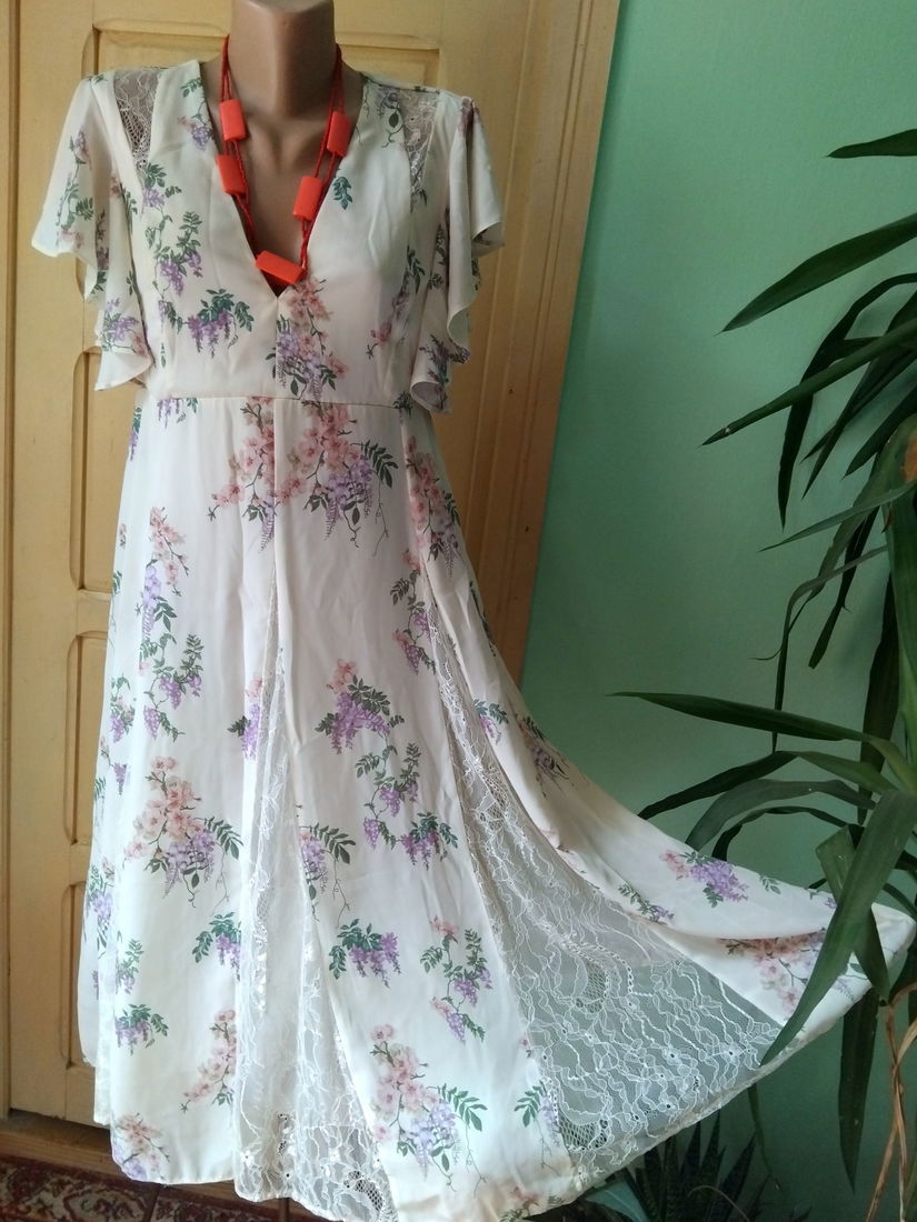 Rochie Asos cu insertii de dantela