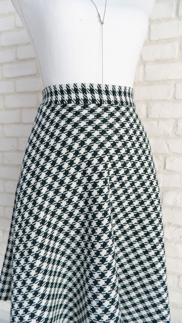 Sacou cu Fermoar Stofa Verde Inchis, Negru si Crem